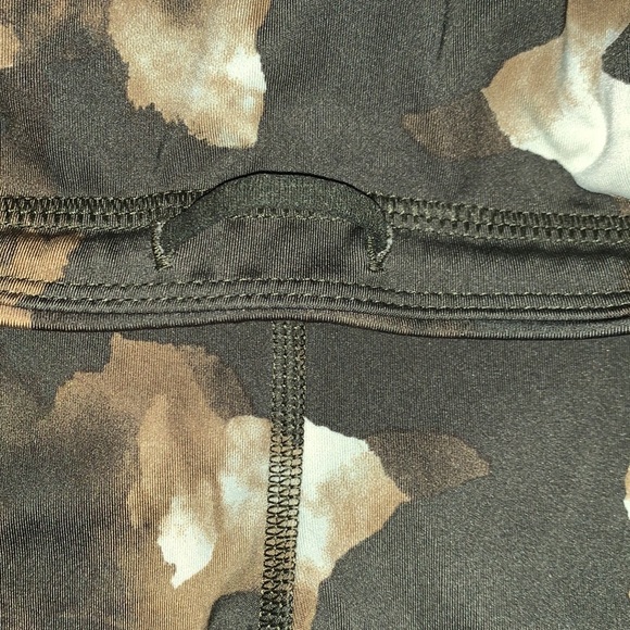 Camo Leggings - Picture 4 of 8